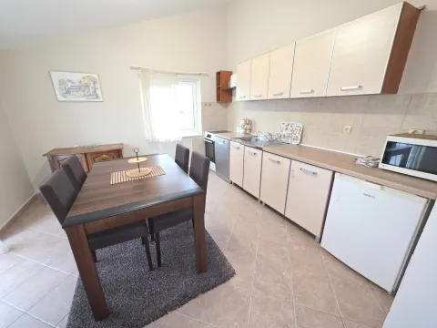 Rent, one bedroom apartment, 75m², Zabjelo, Podgorica - image 4