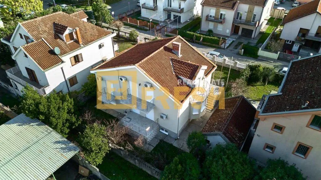 Rent, house, 400m², Stari Aerodrom, Podgorica
