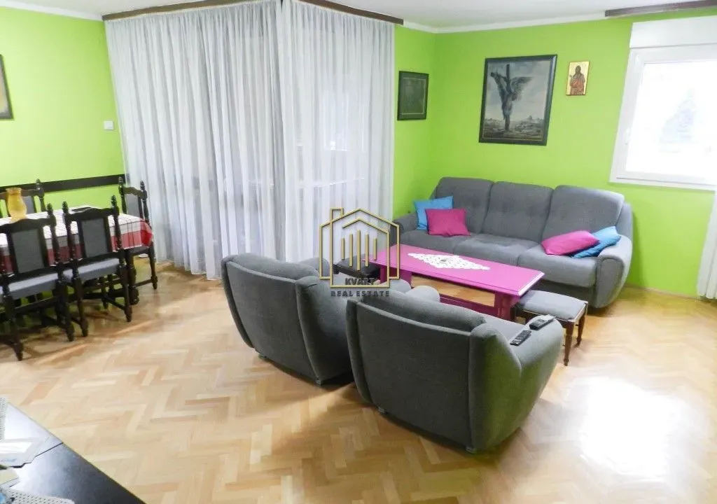 Sale, three bedroom apartment, 90m², Centar, Nikšić