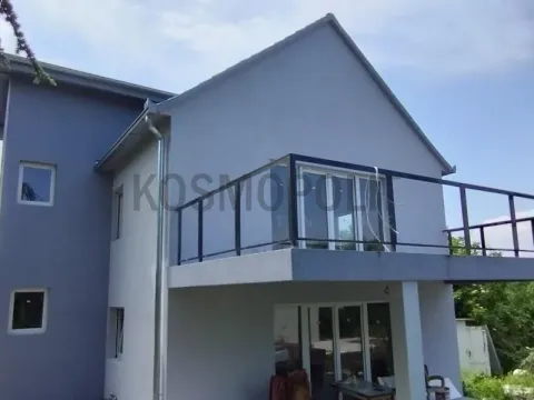 Kuća in Novi Banovci
