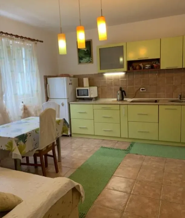Sale, two bedroom apartment, 48m², Petrovac, Budva