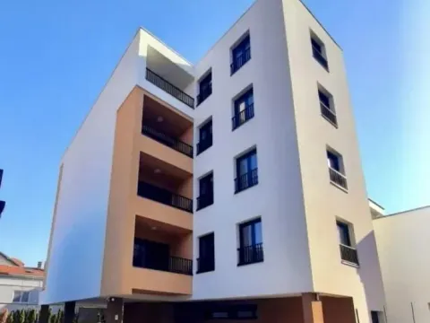 Parking garaža in Medijana