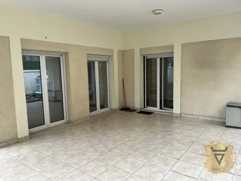 Izdavanje, kuća, 220m², Voždovac Sve Podlokacije, Beograd - image 7