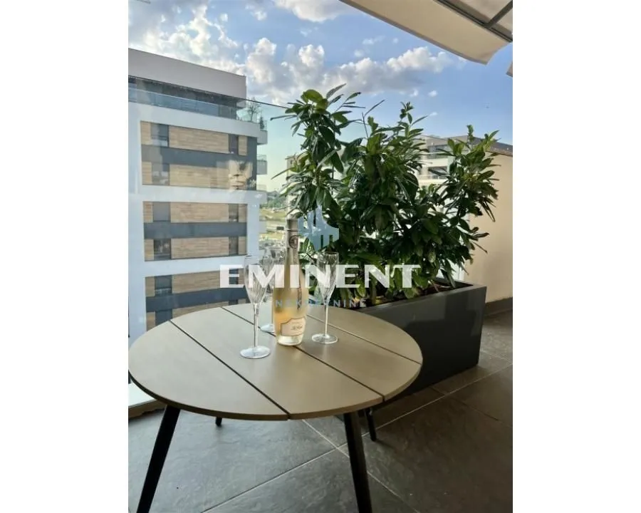 Rent, three bedroom apartment, 205m², Novi Beograd Blok 65, Novi Beograd Sve Podlokacije