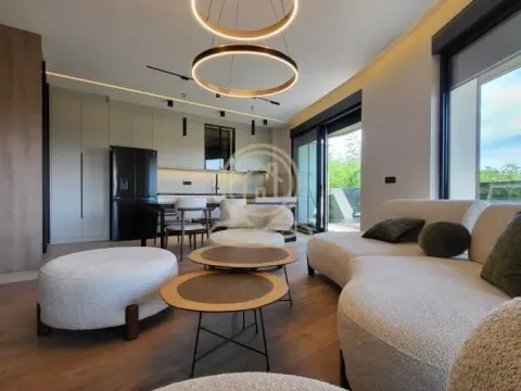 Izdavanje, trosoban stan, 83m², Olimp, Zvezdara Sve Podlokacije - image 3