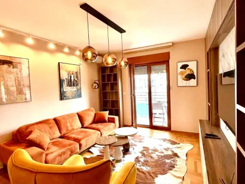 Izdavanje, jednosoban stan, 55m², Preko Morače, Podgorica - image 2