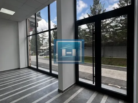 Izdavanje, poslovni prostor, 82m², Jagodina, Srbija - image 7