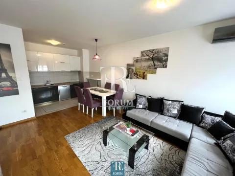 Sale, two bedroom apartment, 64m², City Kvart, Podgorica - image 3