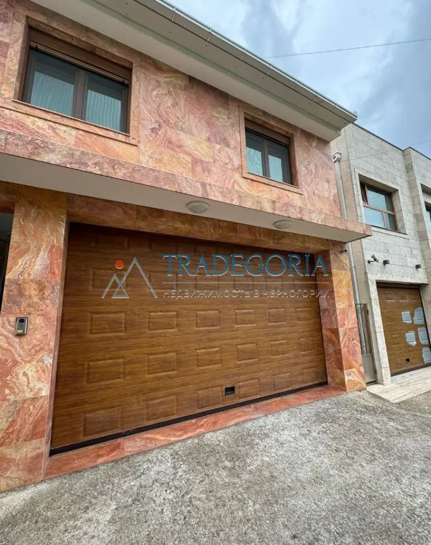 Prodaja, kuća, 282m², Utjeha, Ulcinj