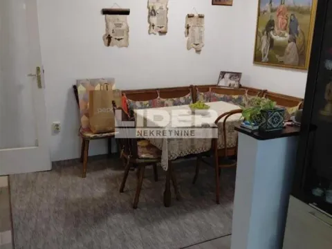 Prodaja, dvosoban stan, 65m², Novi Beograd Blok 28, Novi Beograd Sve Podlokacije - image 2