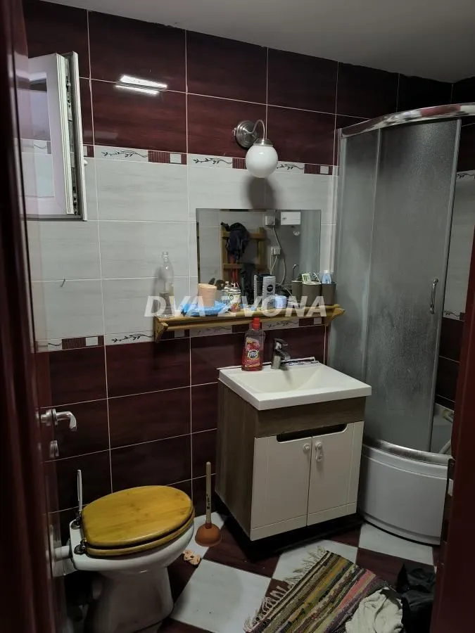 Prodaja, trosoban stan, 85m², Centar, Novi Sad