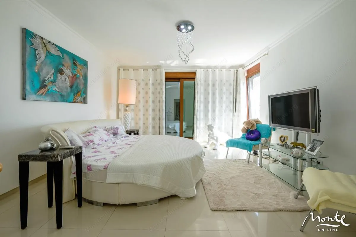 Sale, house, 430m², Bečići, Budva
