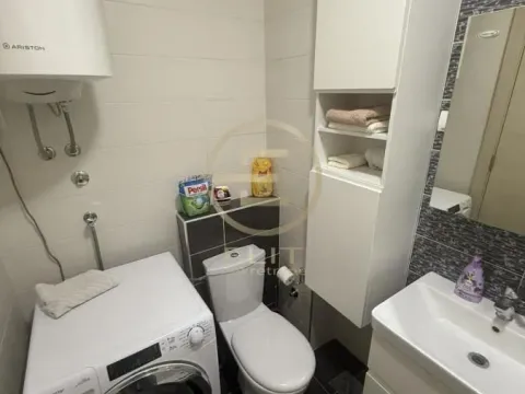 Izdavanje, dvosoban stan, 59m², Centar, Novi Sad - image 18