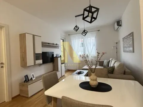 Izdavanje, jednosoban stan, 37m², Bulevar Evrope, Novi Sad Sve Podlokacije - image 5
