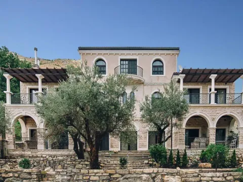 Prodaja, kuća, 550m², Reževići, Budva - image 1