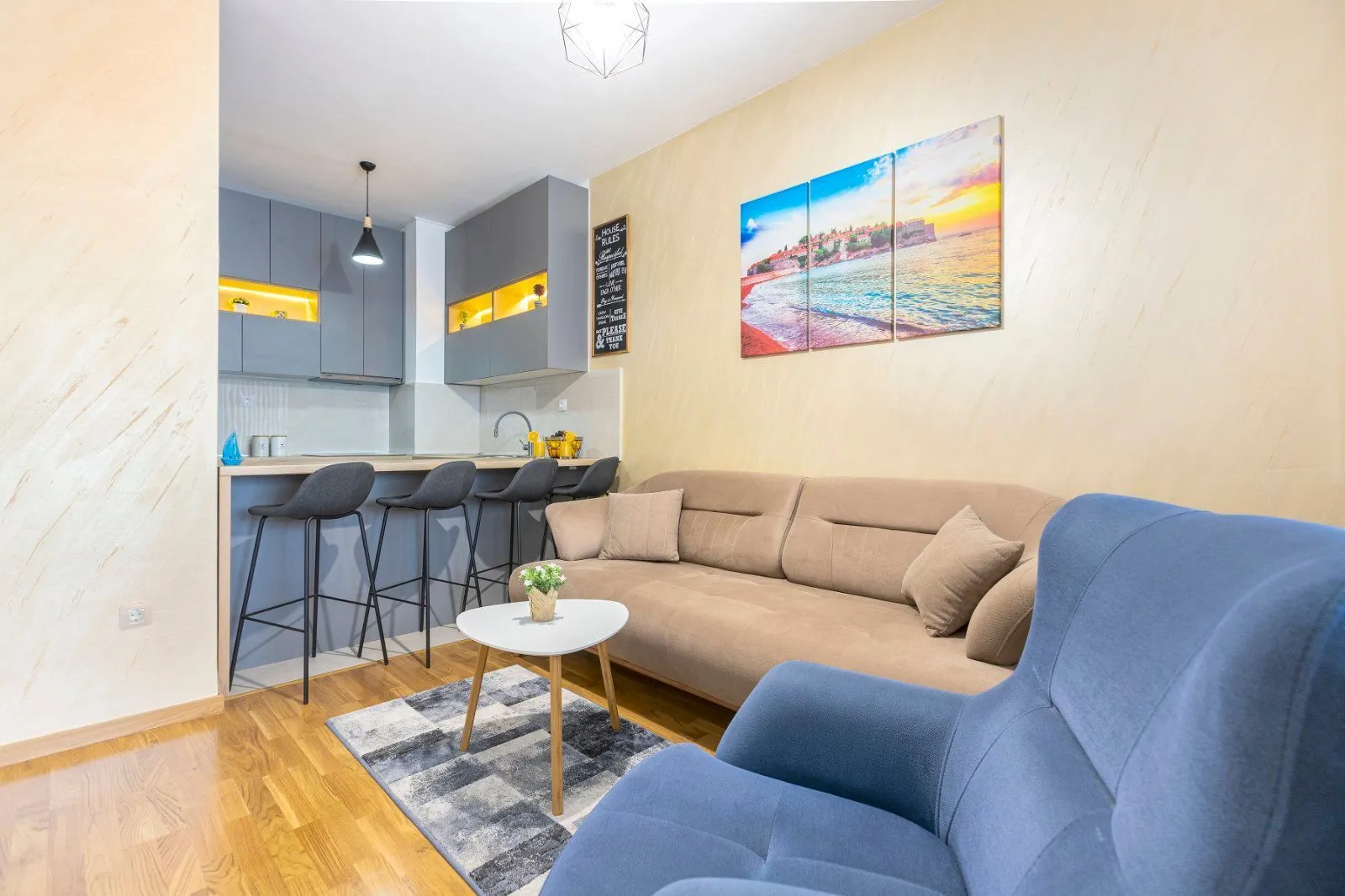 Sale, two bedroom apartment, 55m², Bečići, Budva