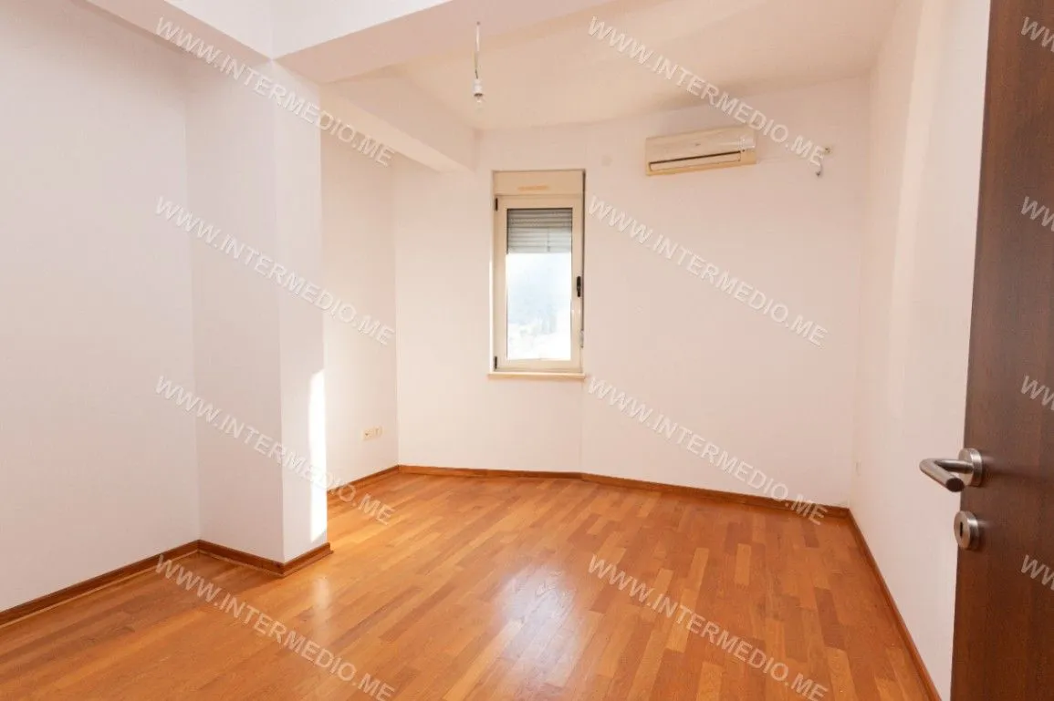 Prodaja, dvosoban stan, 132m², Igalo, Herceg Novi