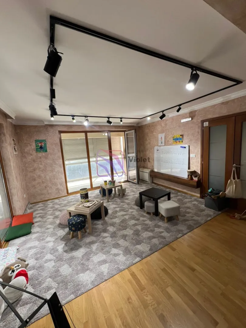 Prodaja, trosoban stan, 121m², Kruševac, Podgorica