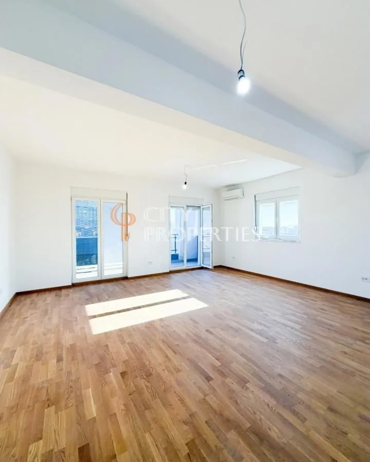 Sale, apartment, 104m², Stari Aerodrom, Podgorica