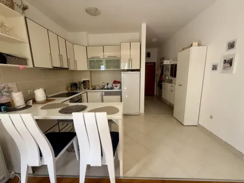 Sale, one bedroom apartment, 47m², Petrovac, Budva - image 7