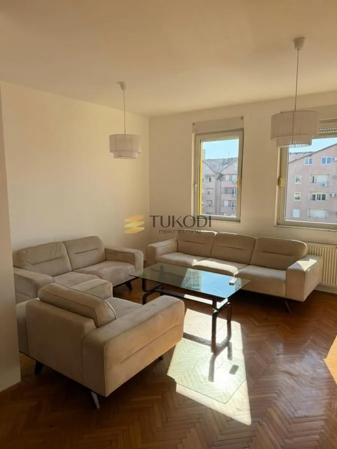 Sale, four bedroom apartment, 120m², Stari grad, Novi Sad