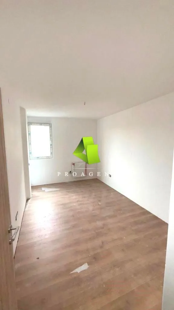 Prodaja, četvorosoban stan, 91m², Medijana, Niš