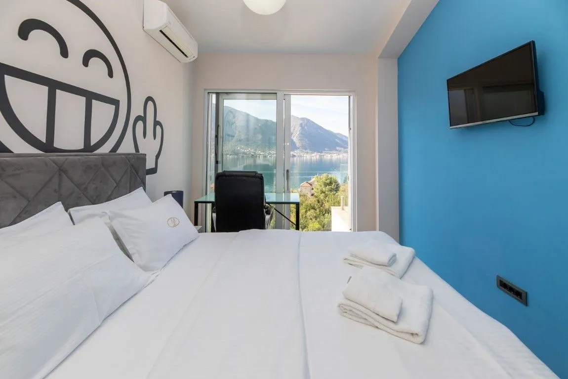 Prodaja, kuća, 300m², Sveti Stasije, Kotor