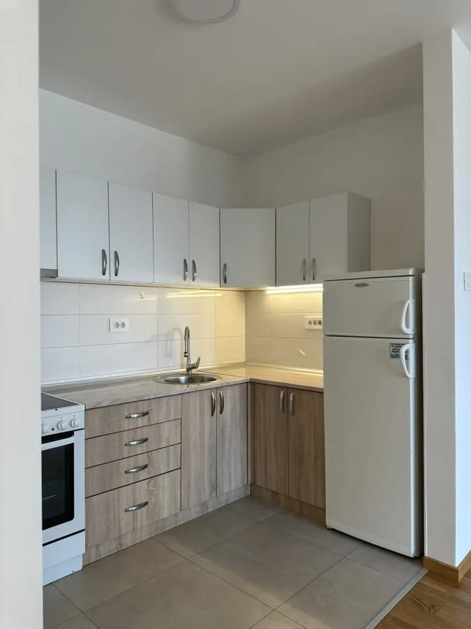 Rent, two bedroom apartment, 42m², Adamovićevo Naselje, Novi Sad Sve Podlokacije