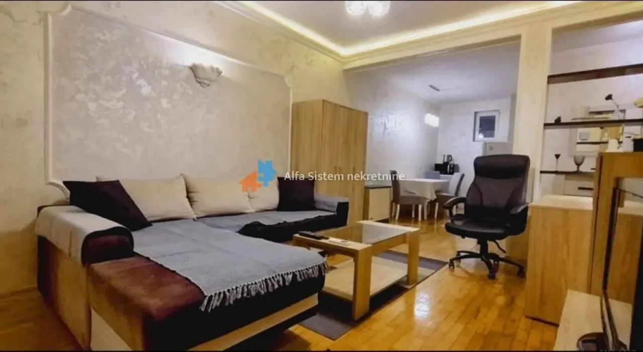 Izdavanje, stan, 40m², Crveni Krst, Beograd