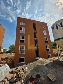 Spoljašnji izgled stambene zgrade u izgradnji sa fasadom. - image 7