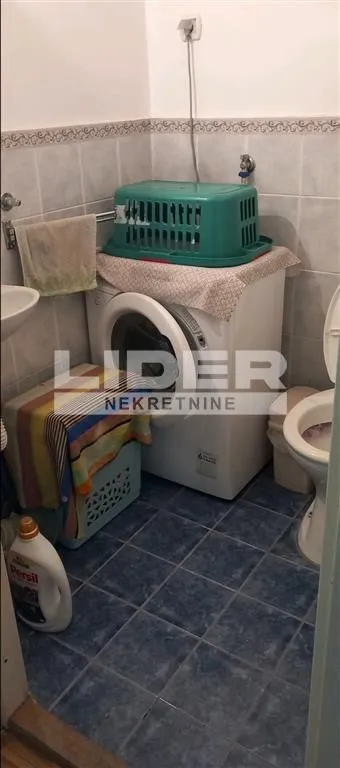 Prodaja, trosoban stan, 88m², Novi Beograd Blok 72, Novi Beograd Sve Podlokacije