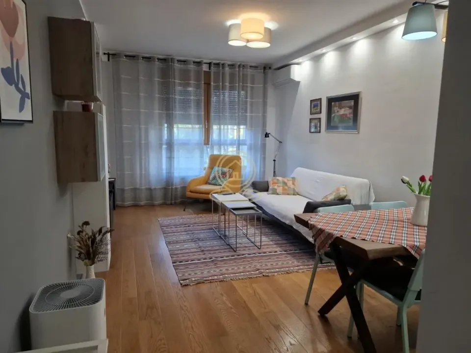 Rent, two bedroom apartment, 54m², Novi Beograd Blok 65, Novi Beograd Sve Podlokacije