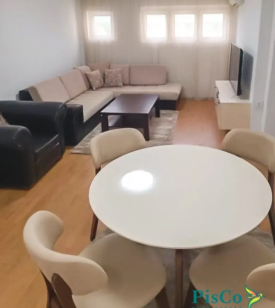 Izdavanje, dvosoban stan, 58m², Centar, Podgorica