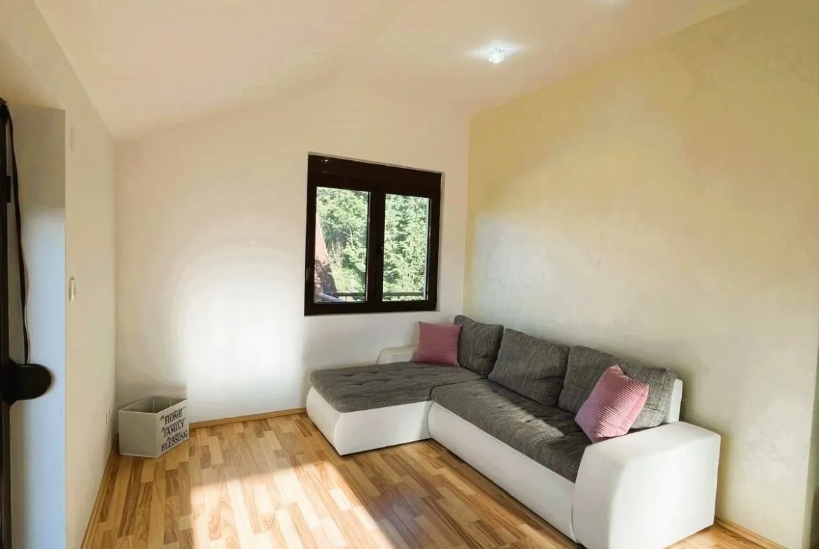 Prodaja, kuća, 145m², Utjeha, Bar