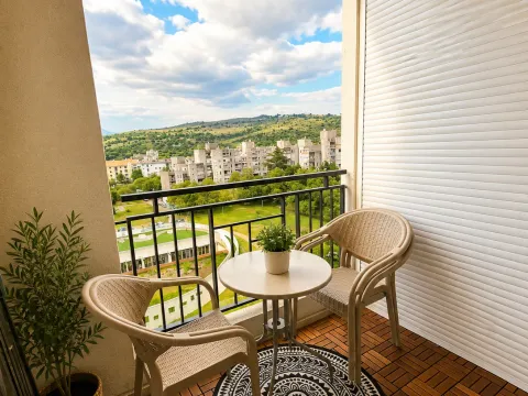Sale, one bedroom apartment, 52m², Blok 6, Podgorica - image 9