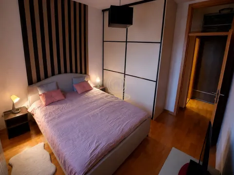 Rent, two bedroom apartment, 50m², Stari Grad, Beograd - image 5