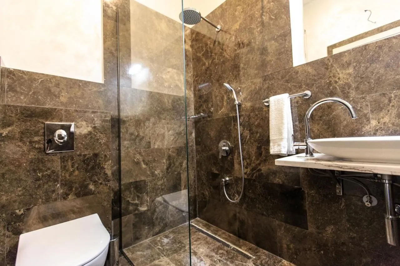 Sale, house, 185m², Reževići, Budva