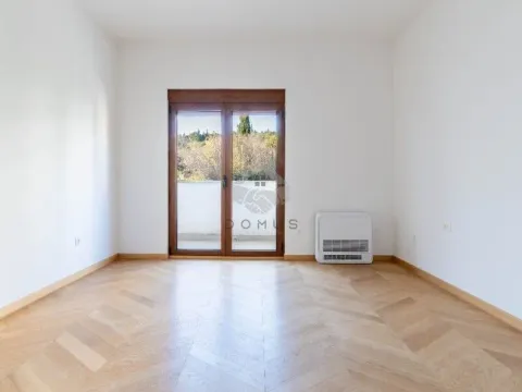 Prodaja, stan, 142m², Gorica C, Podgorica - image 12