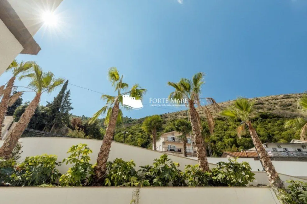 Prodaja, dvosoban stan, 66m², Sutorina, Herceg Novi