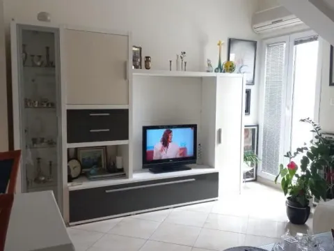 Sale, four bedroom apartment, 168m², Budva, Crna Gora - image 2