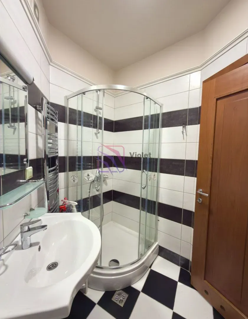 Prodaja, jednosoban stan, 50m², Centar, Podgorica