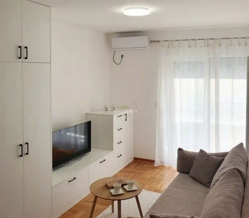 Izdavanje, garsonjera, 29m², Maslinjak, Budva
