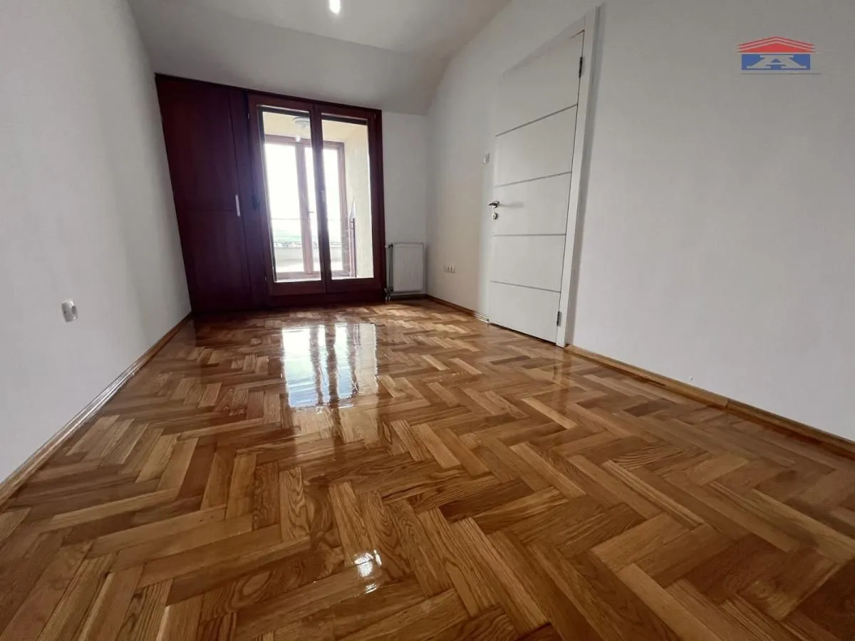 Prodaja, četvorosoban stan, 117m², Bulevar Evrope, Novi Sad Sve Podlokacije