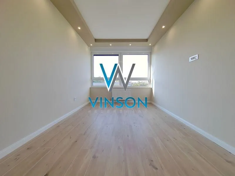 Rent, office space, 101m², Centar, Novi Sad