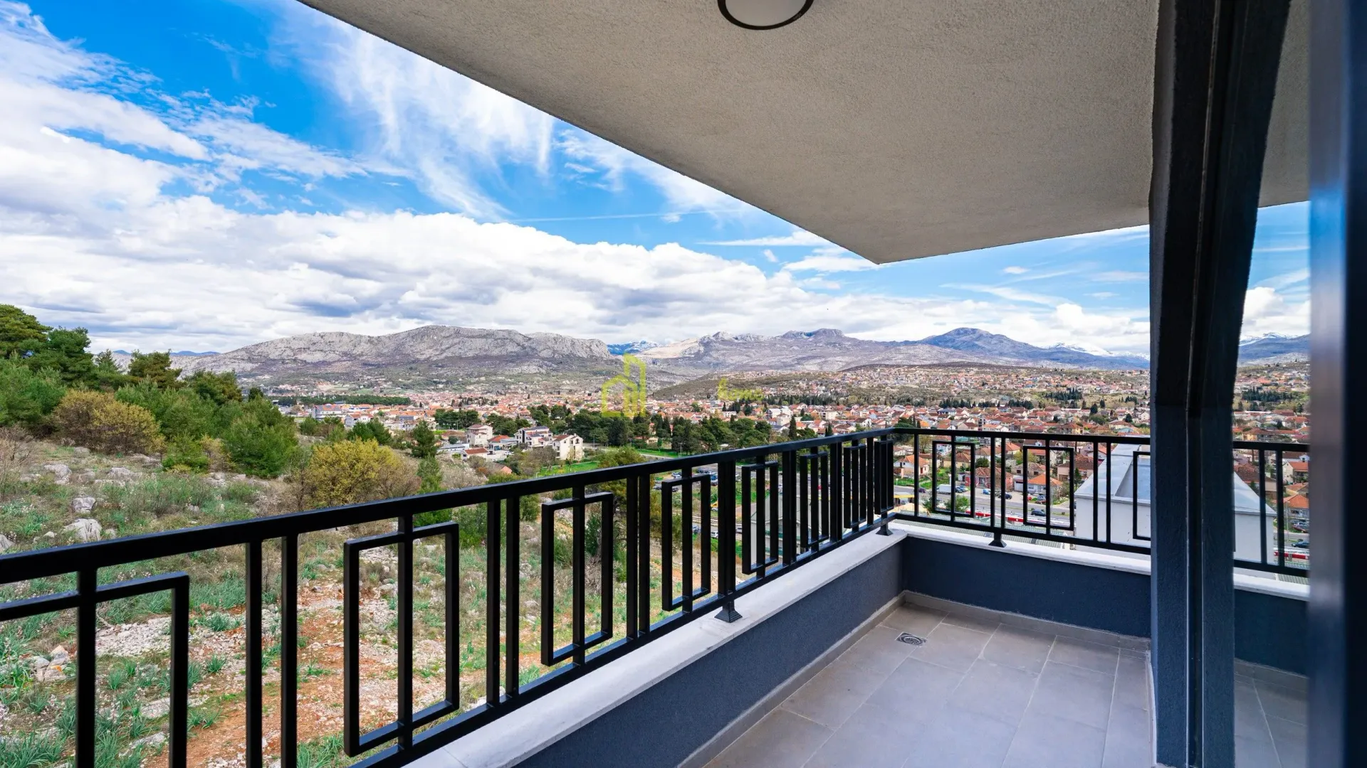 Prodaja, trosoban stan, 122m², Gorica C, Podgorica
