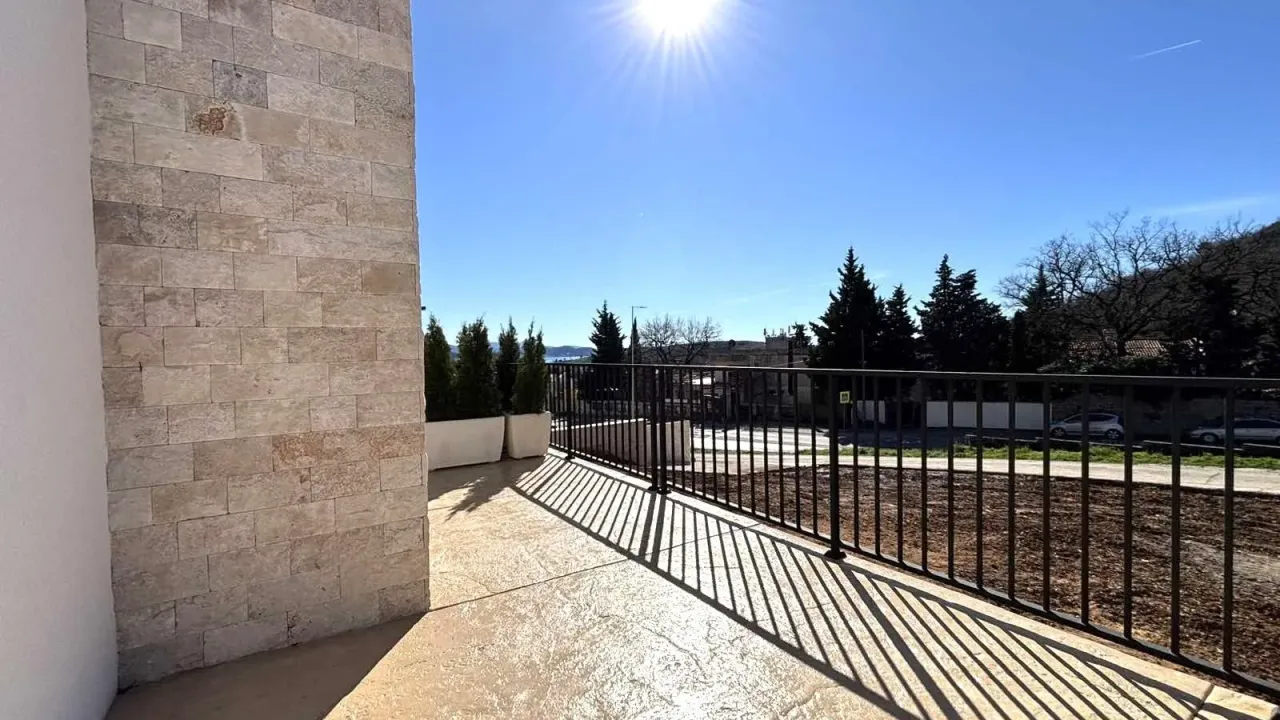 Sale, one bedroom apartment, 55m², Sutomore, Bar