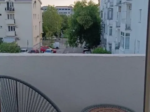 Izdavanje, dvosoban stan, 70m², Preko Morače, Podgorica - image 6