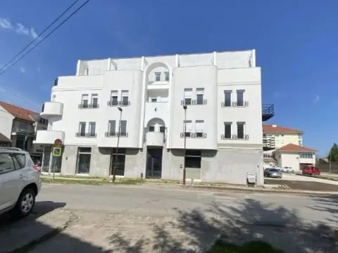 Prodaja, trosoban stan, 85m², Kikinda, Srbija - image 3