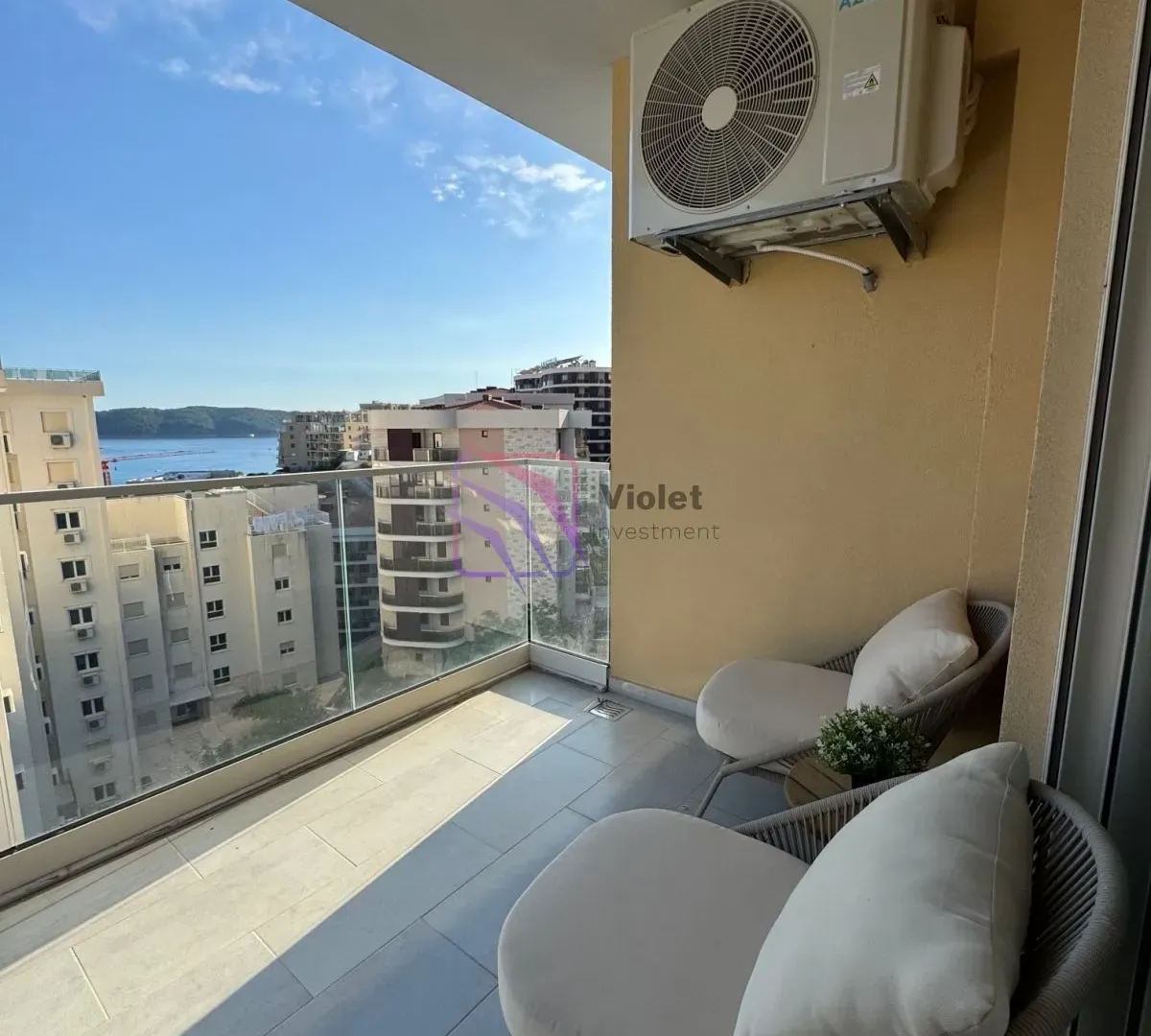 Sale, two bedroom apartment, 74m², Bečići, Budva