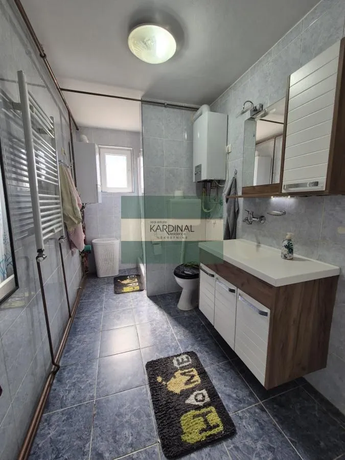Sale, house, 181m², Kajsijar, Jagodina